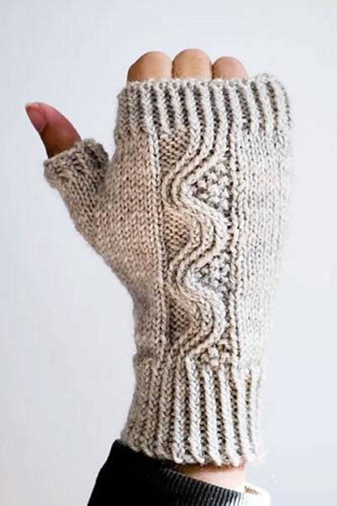 Cozy and Stylish Free DK Fingerless Gloves Knitting Pattern — free download