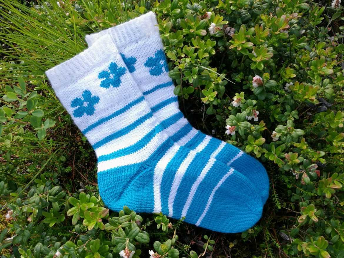 Split toe socks knitting pattern