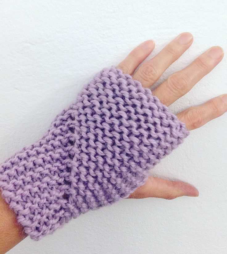 Easy fingerless gloves knitting pattern