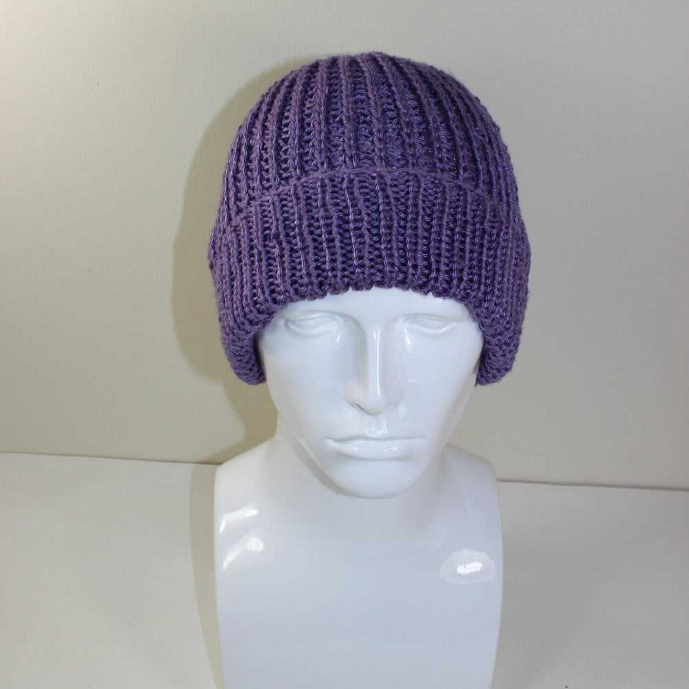 Easy 8 ply Knitted Beanie Pattern — free download