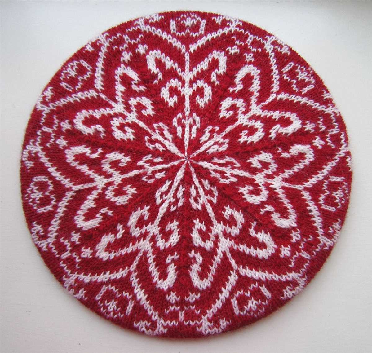 Free knitted tam hat pattern
