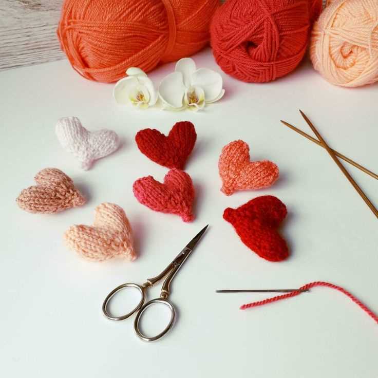 Knit hearts pattern