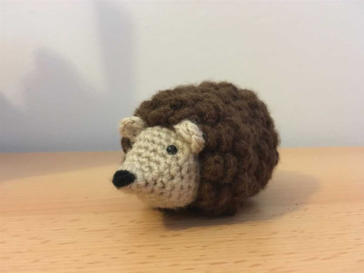 Knitted hedgehog free pattern