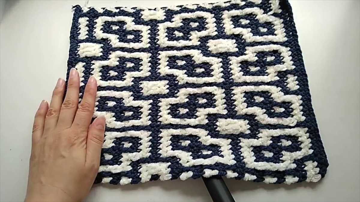 Mosaic blanket knitting pattern