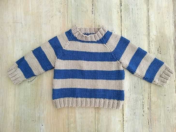Stylish and Cozy - Free Knitting Pattern for a Top-Down Raglan Cardigan Top down raglan cardigan knitting pattern free