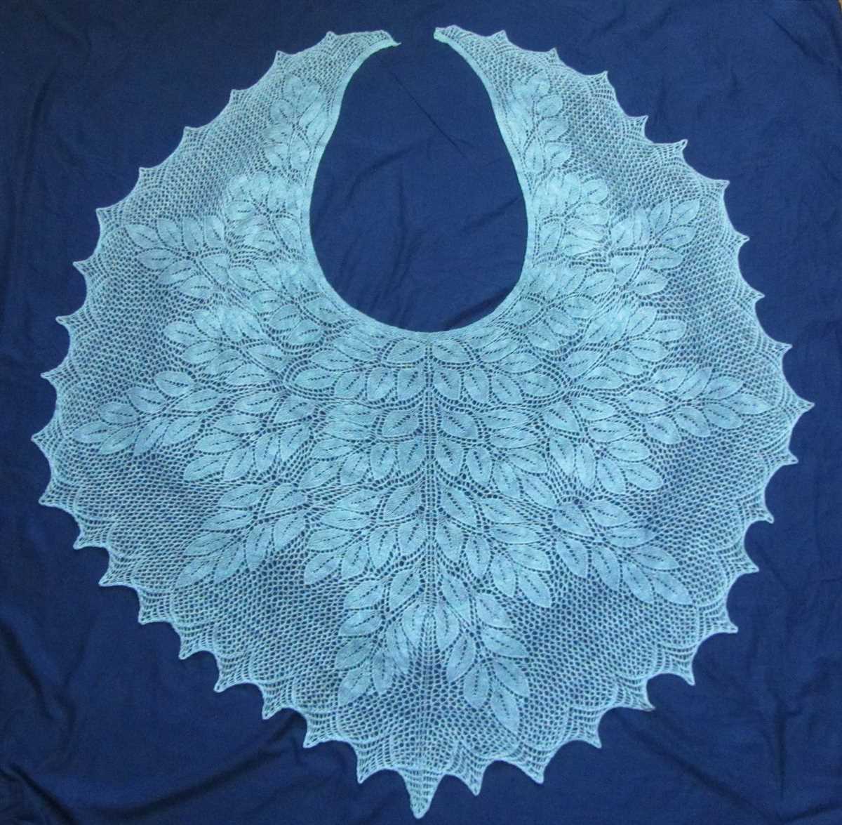 Free crescent shawl knitting pattern