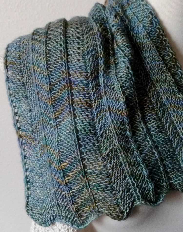 Chevron knit scarf pattern