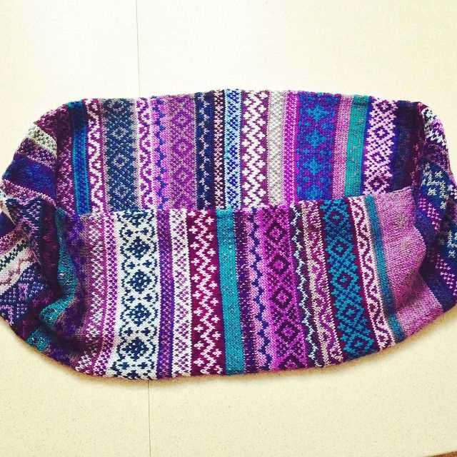 Fair isle shawl knitting pattern