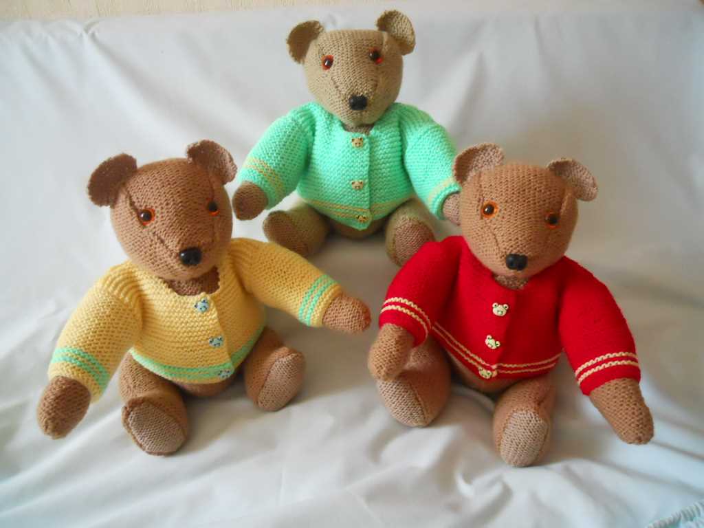 Free knitting pattern for small teddy bear