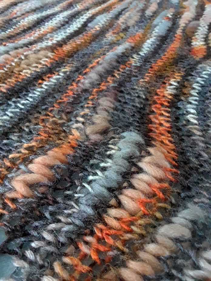 Knitting patterns using hemp yarn