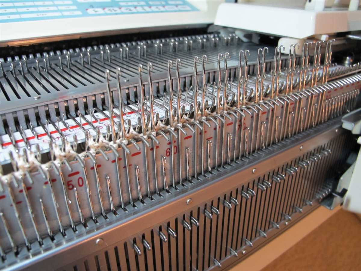 Knitting machine ribber patterns