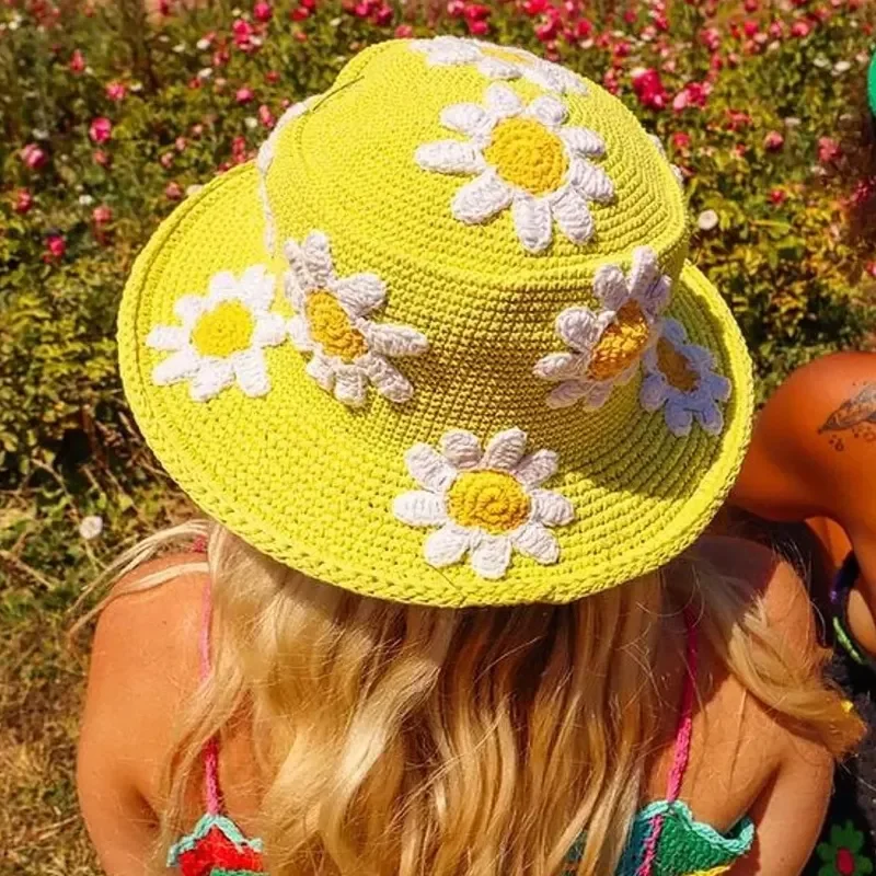 Knitted bucket hat pattern