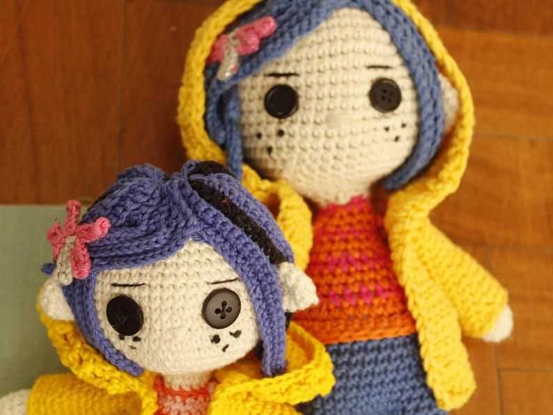 create-your-own-coraline-doll-with-this-knitting-pattern
