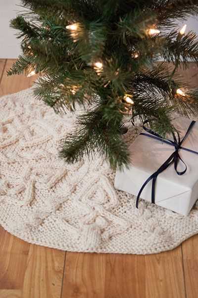Christmas tree skirt knitting pattern
