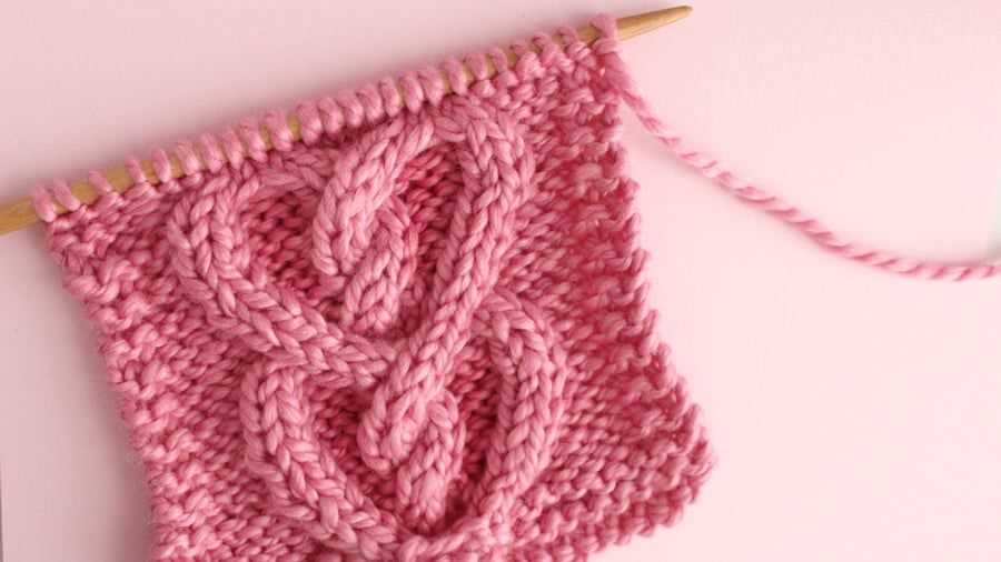 Knit hearts pattern