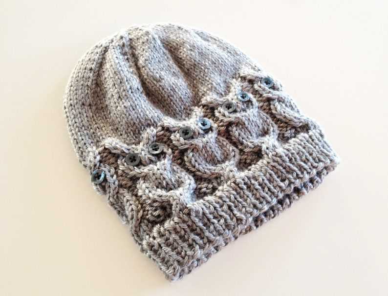Knitted owl hat pattern