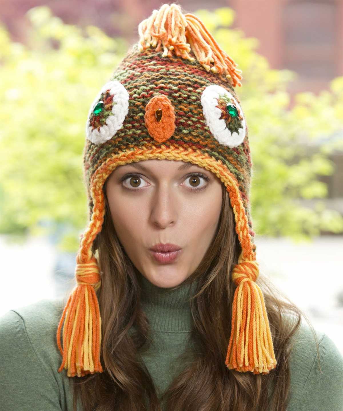 Knitted owl hat pattern
