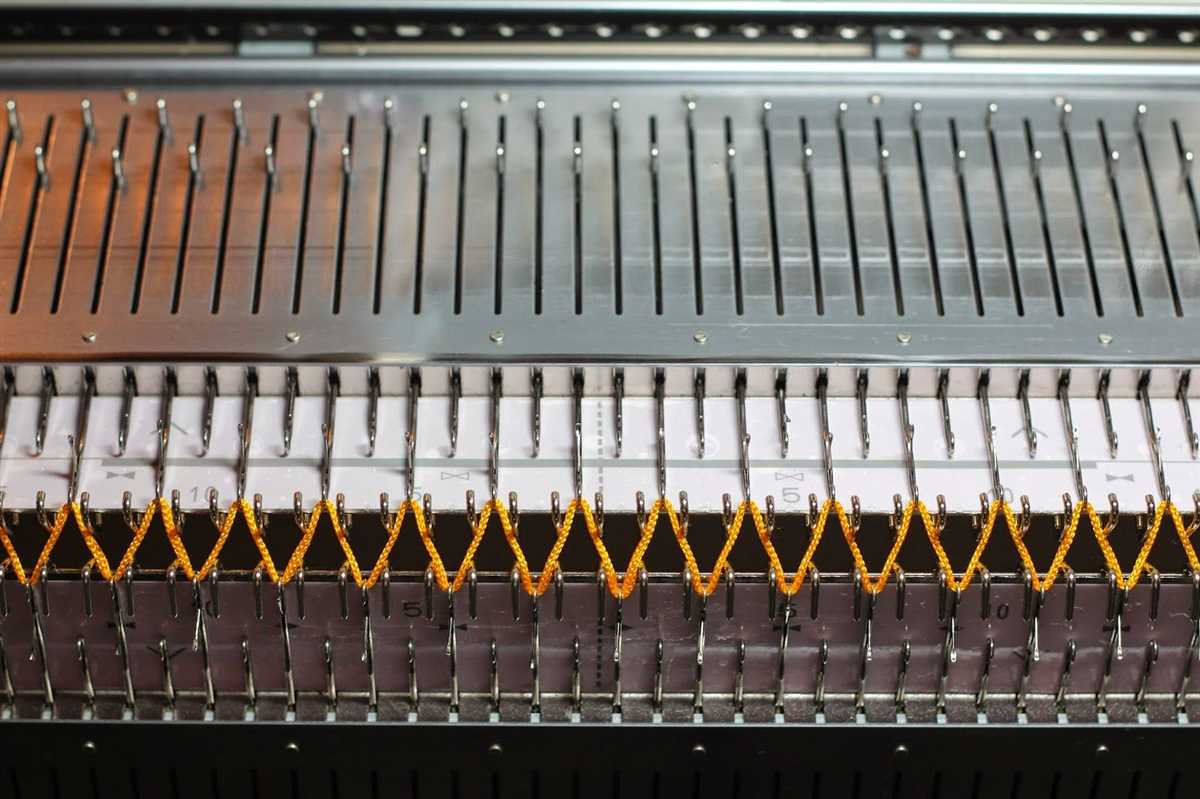Knitting machine ribber patterns