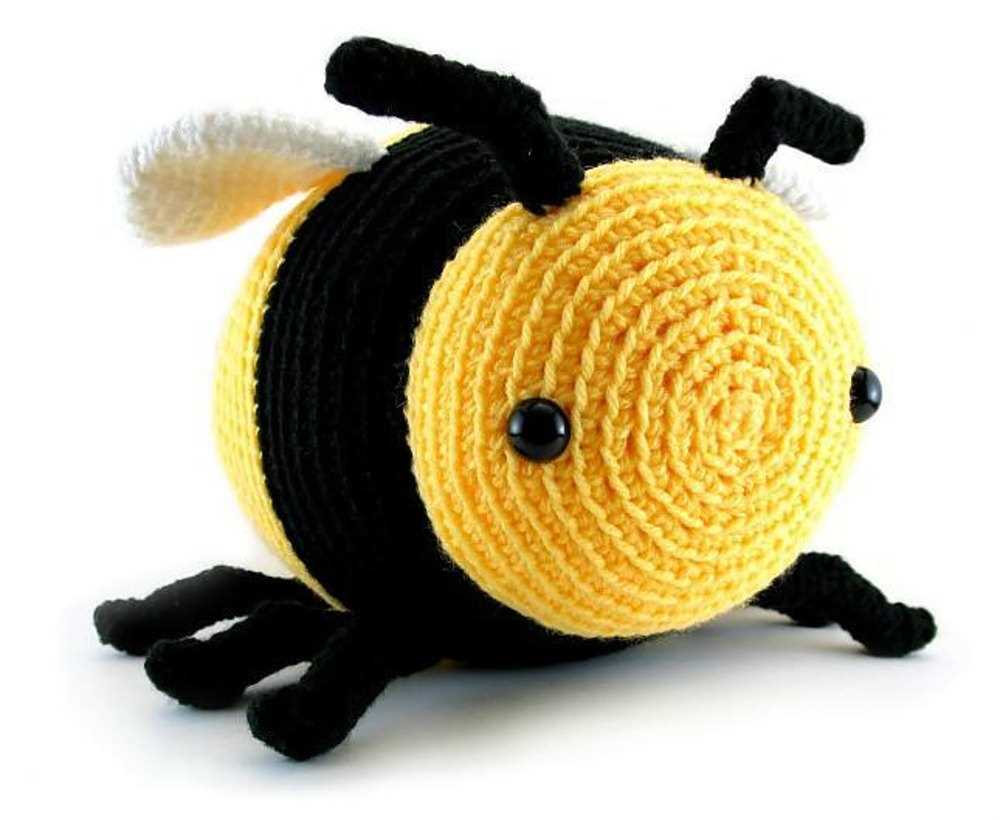 Bumble bee hat knitting pattern