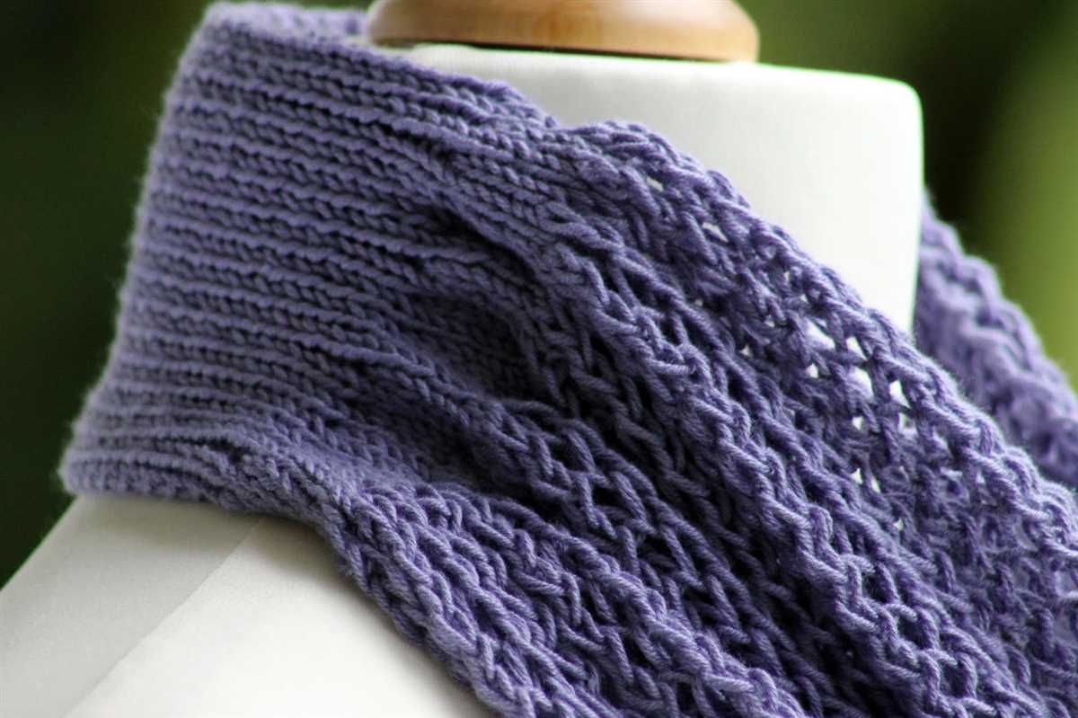 Lace snood knitting pattern