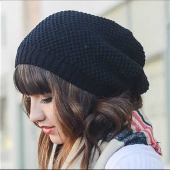 Loose beanie knit pattern