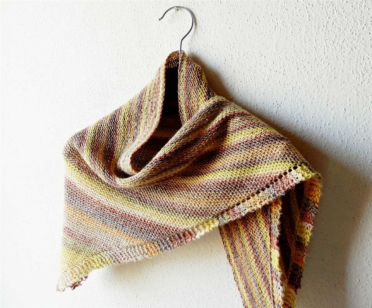 Simple shawl knitting pattern