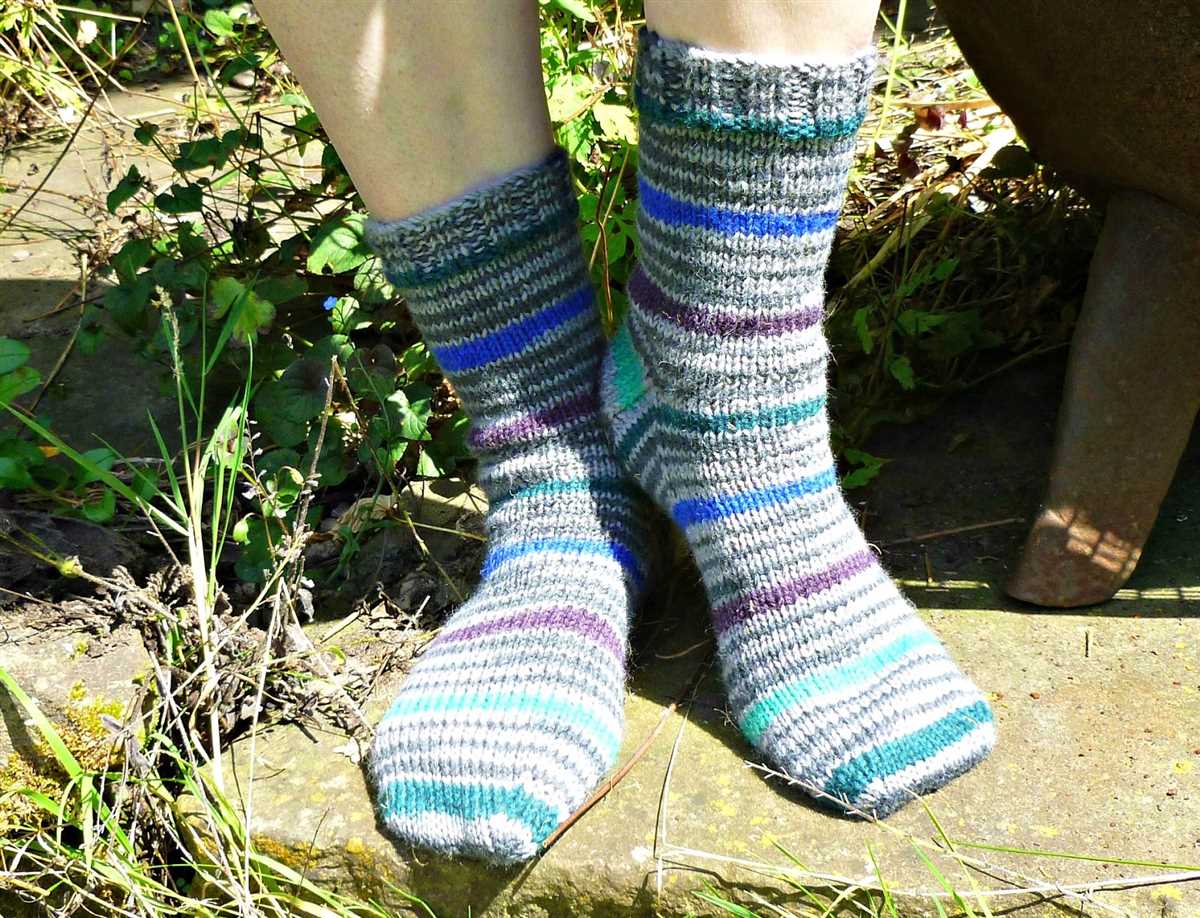 Free aran socks knitting patterns