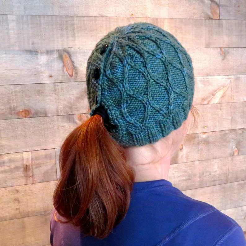 Ponytail hat knit pattern
