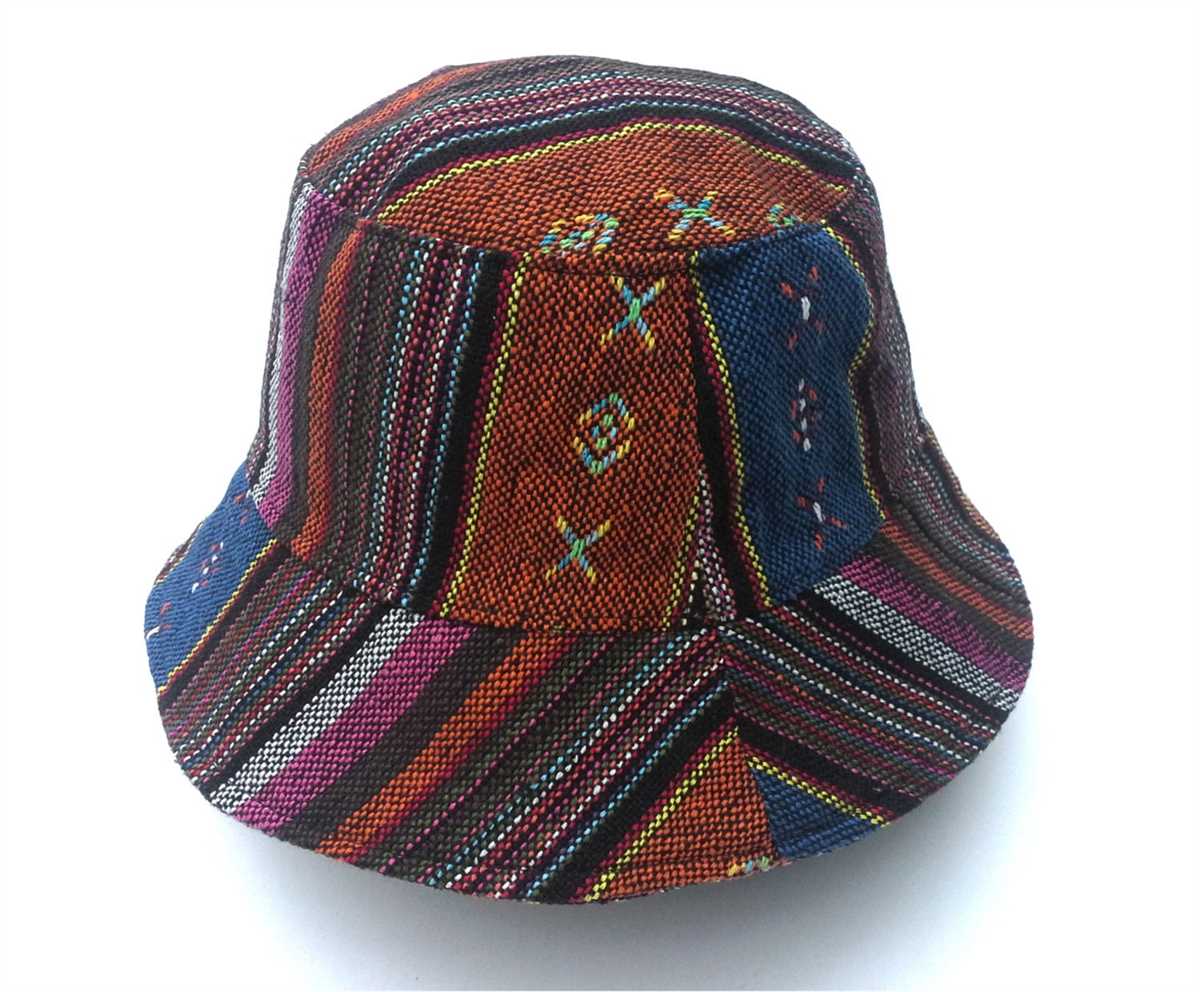 Knitted bucket hat pattern