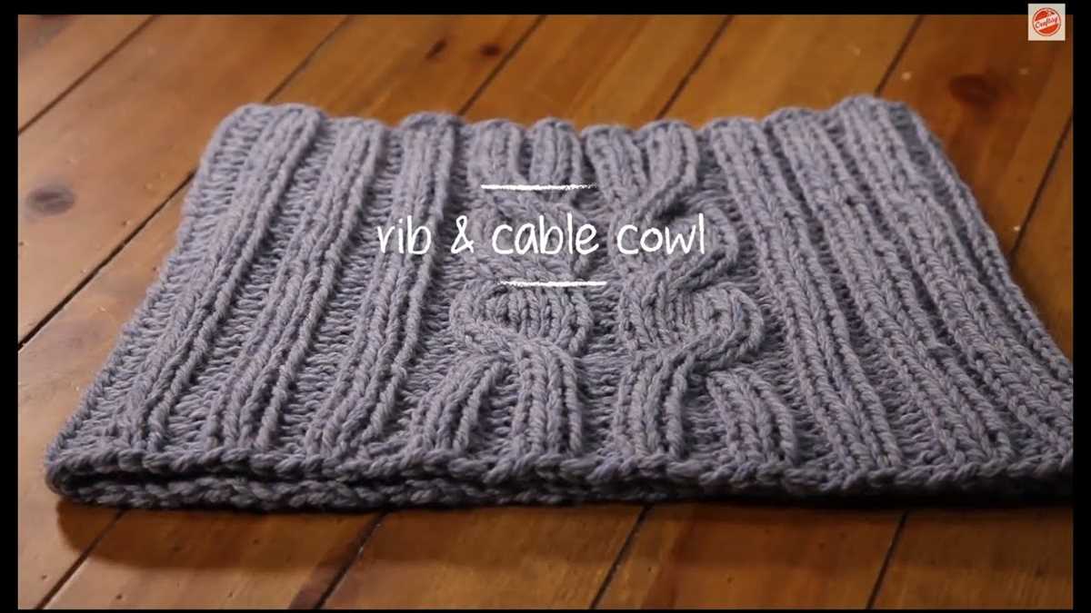 Easy lace cowl knitting pattern