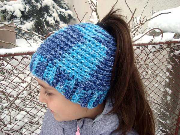 Ponytail hat knit pattern