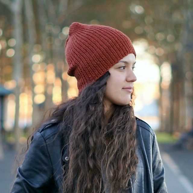 Loose beanie knit pattern
