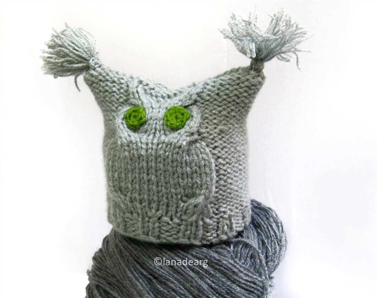 Knitted owl hat pattern