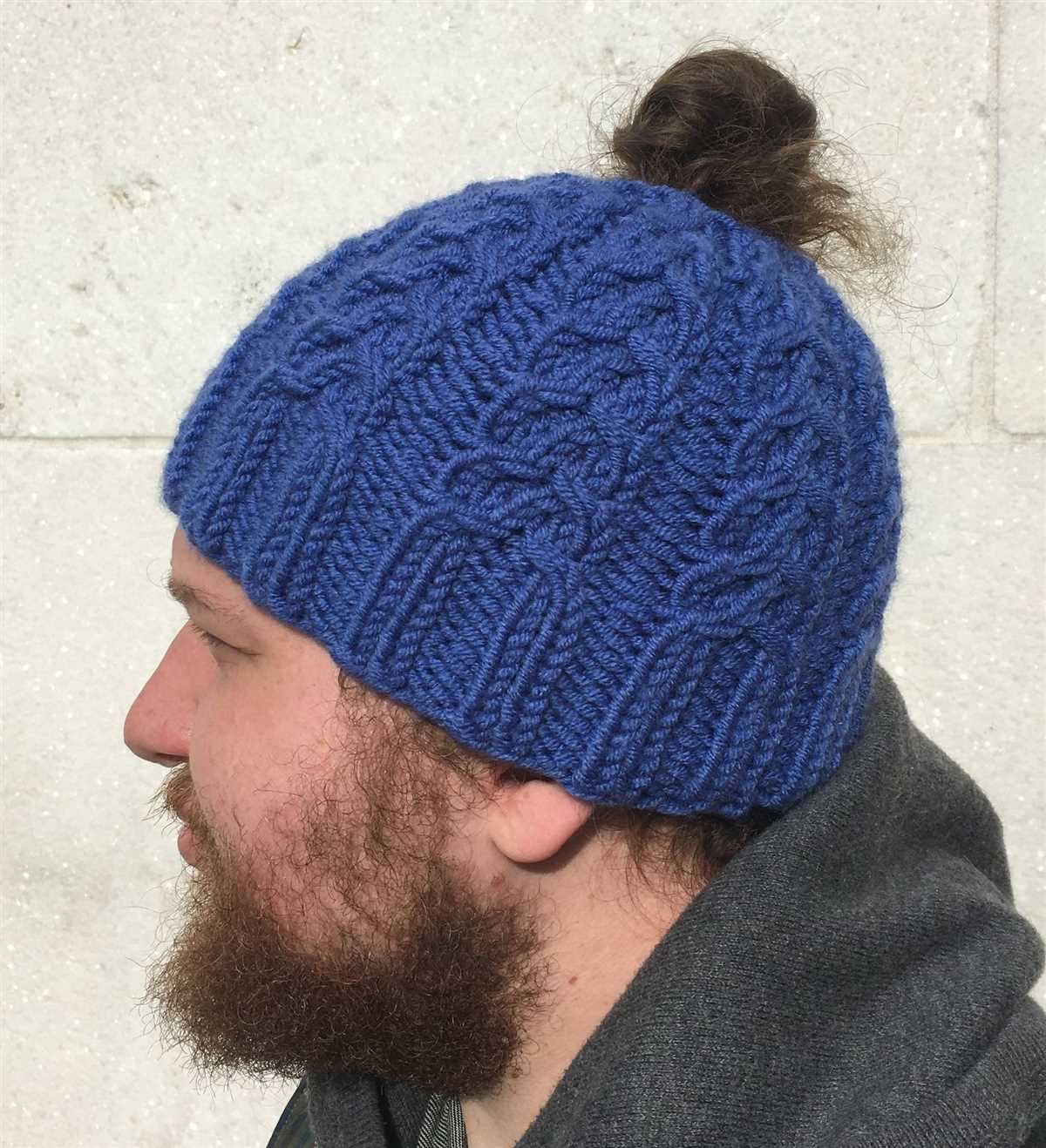 Ponytail hat knit pattern